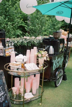 outdoor graduation party drink station