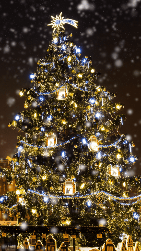 giant Christmas tree iPhone wallpaper