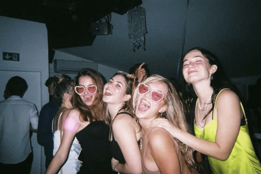 College Dorm Parties A Freshman S Guide To Throwing An Epic Party