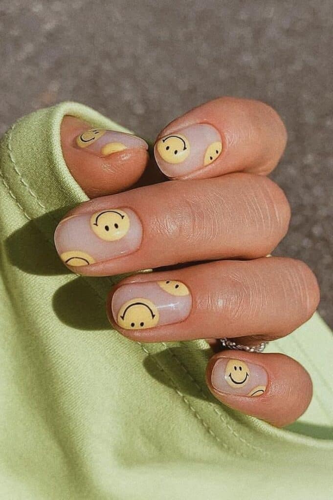 fingernails with smiley faces