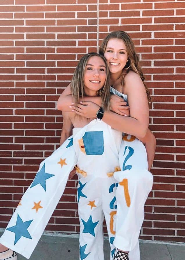 12 Best Senior Overalls Ideas That Are DIY Masterpieces