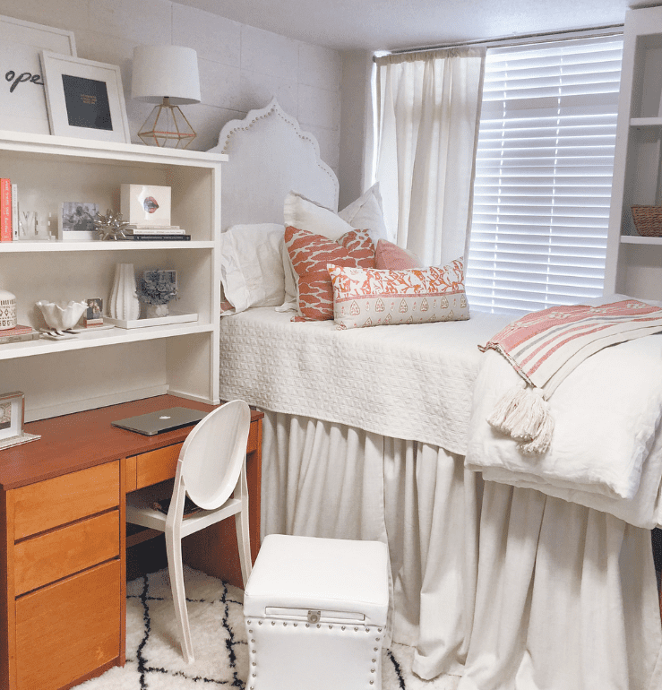 28 Most Popular Dorm Room Items (My College Savvy Readers’ Picks)