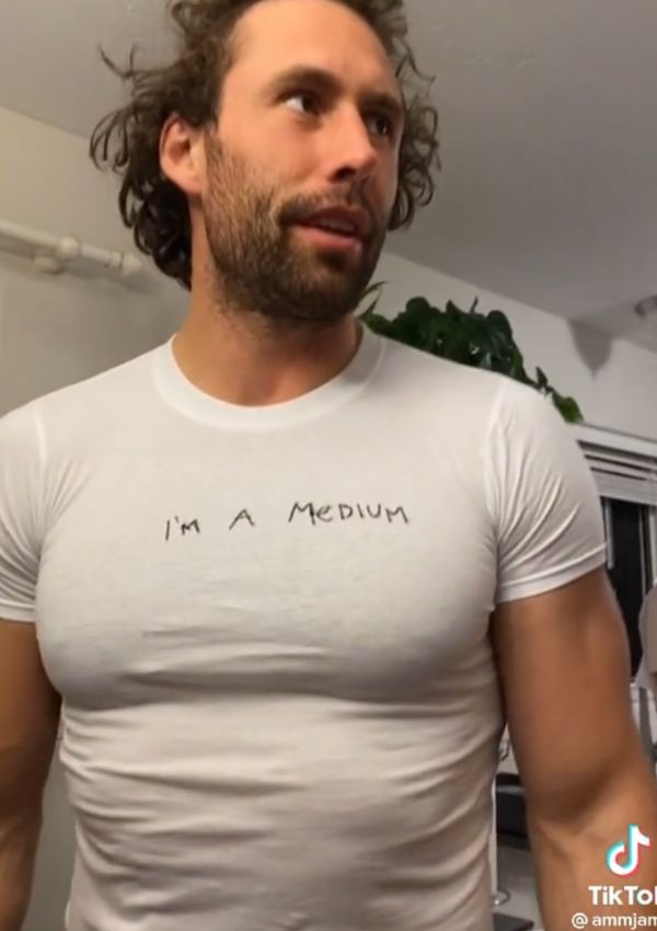 tshirt that says i'm a medium