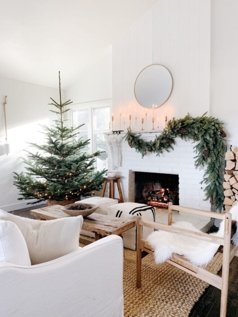 neutral wooden christmas decor