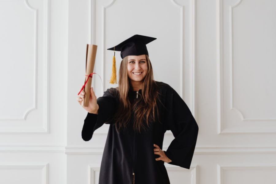 ways to congratulate a college graduate