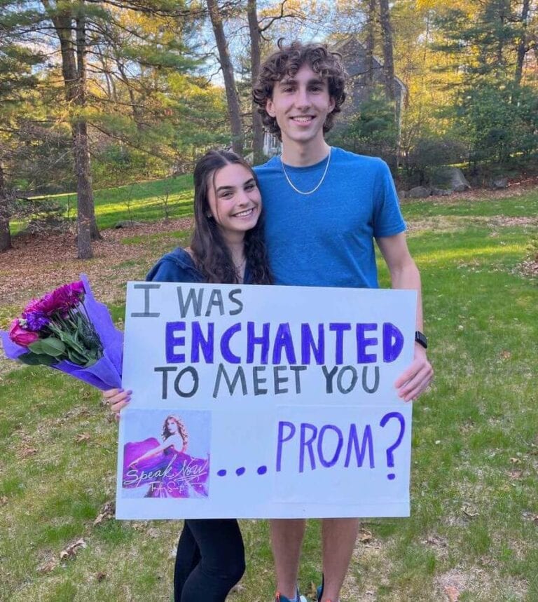 22 Cutest Taylor Swift Promposal Ideas You'll Want To Copy